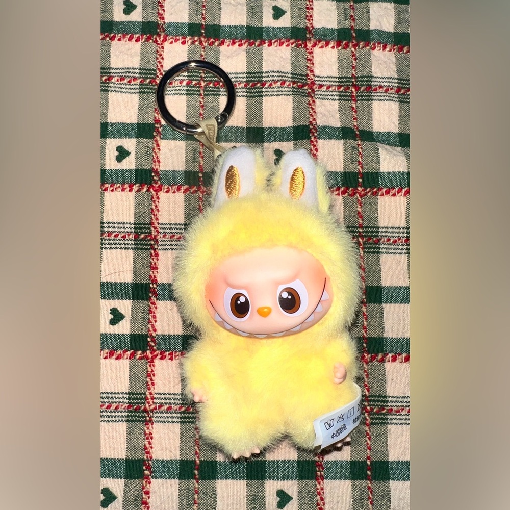 NEW Authentic popmart pin for love plush letter p  labubu